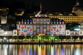 Отель Hotel Schweizerhof Luzern  Люцерн
